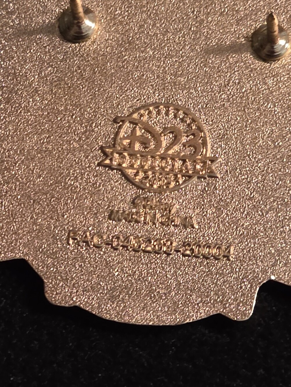 Kuzcotopia D23 Pin - Picture 3 of 3